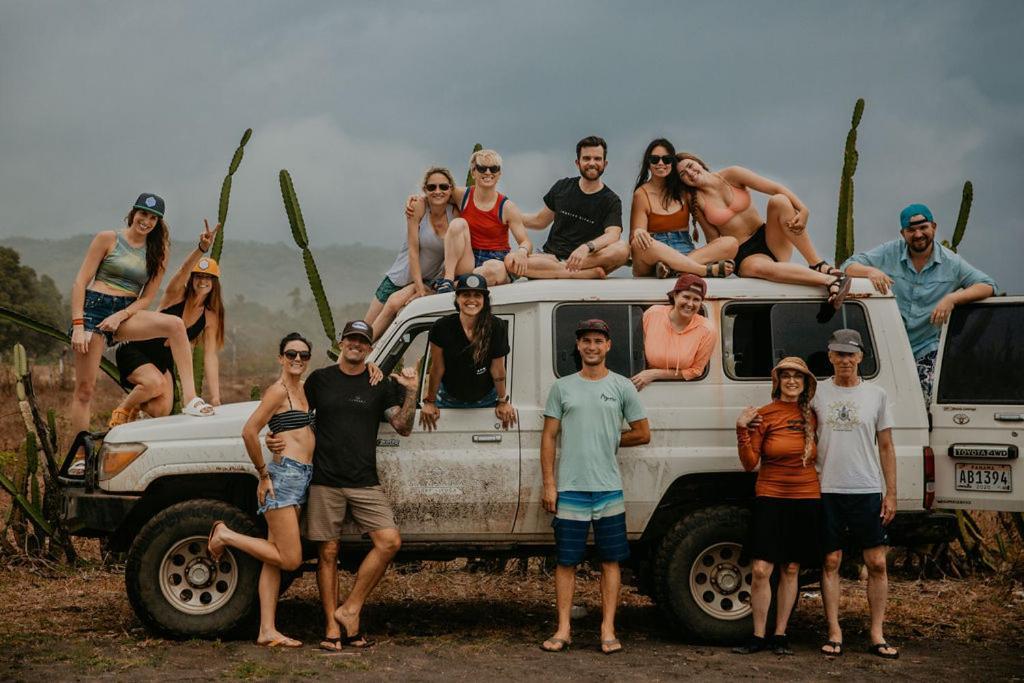 Sansara Surf Yoga & Resort Камбутал Екстер'єр фото