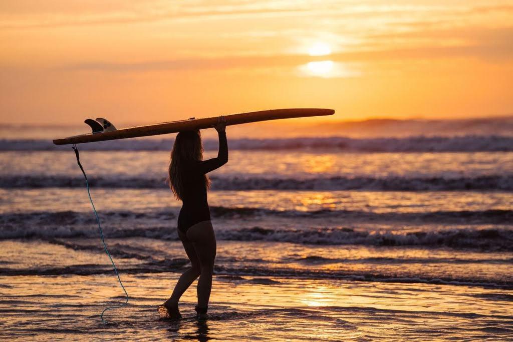 Sansara Surf Yoga & Resort Камбутал Екстер'єр фото