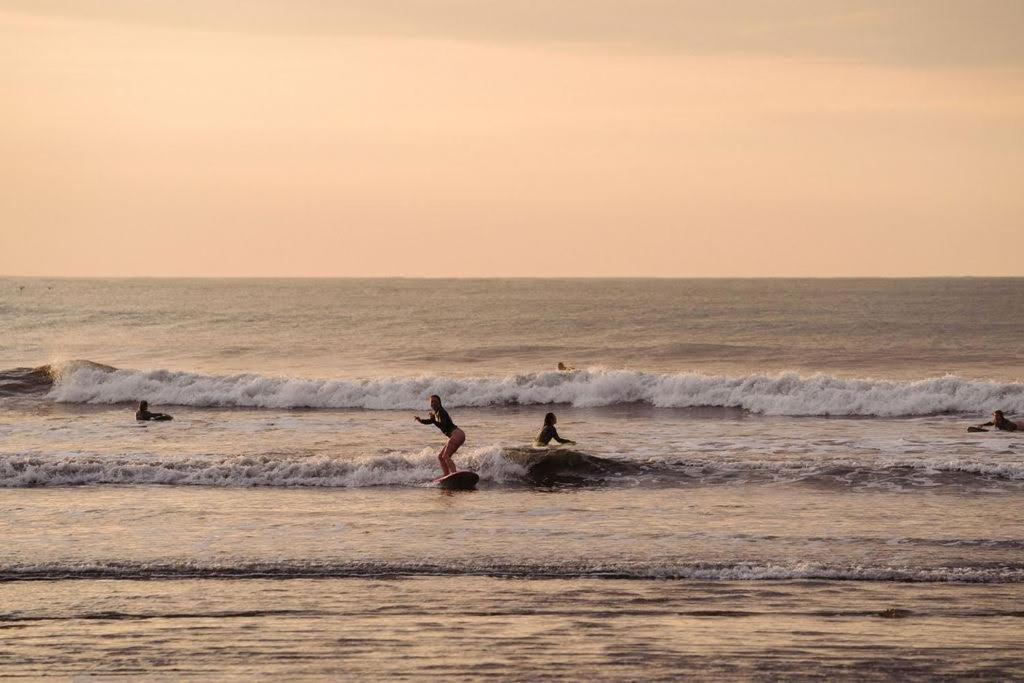 Sansara Surf Yoga & Resort Камбутал Екстер'єр фото